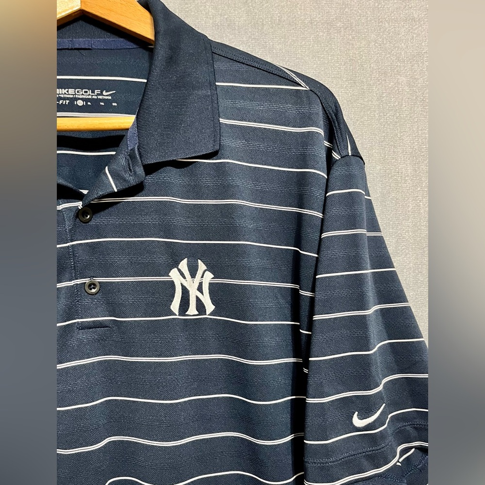 Nike Golf DRI-FIT Navy Striped Polo with White New York Yankees Logo - Picture 4 of 7